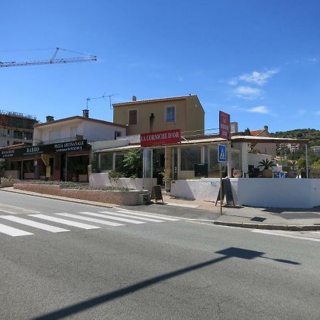 Joli studio A front de mer Saint-Raphaël Extérieur photo